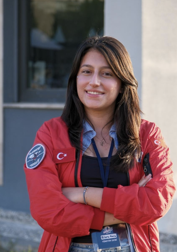 Büşra Kara